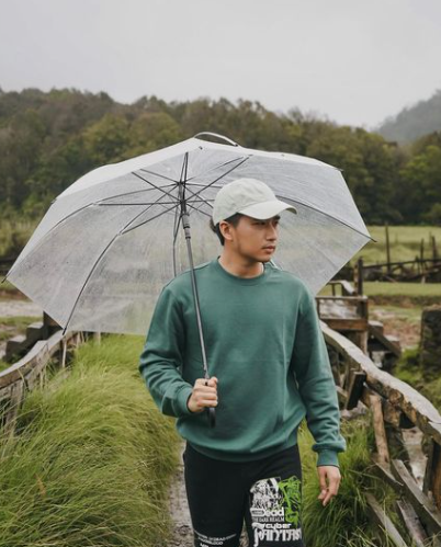 mengenal sosok nicho saputra nugraha dokter muda yang jadi influencer inspiratif