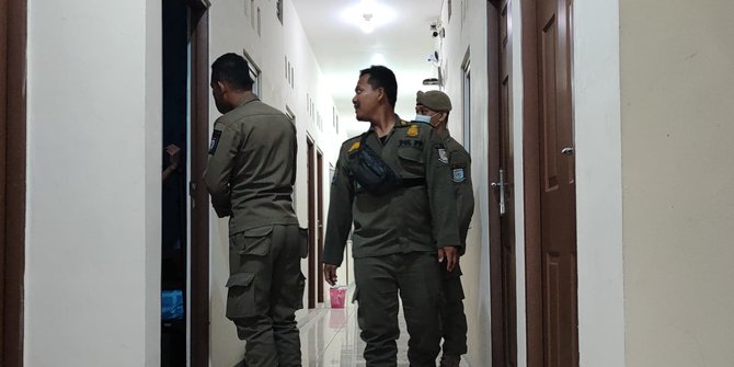 Wakil Bupati Rohil Sulaiman Digerebek Polisi saat Berduaan dengan Wanita di Hotel