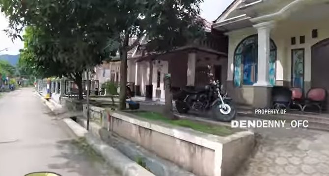 terpencil amp tak bisa dilewati mobil rumah di desa para sultan mewah semua