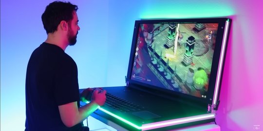 Ini Wujud Laptop Gaming Terbesar, Ukurannya Tak Masuk Akal