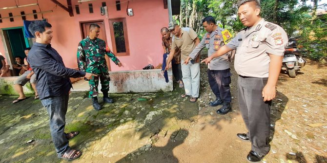 Bayi Laki-Laki Ditemukan Bersama Sepucuk Surat dan Kalung Emas di Bekasi