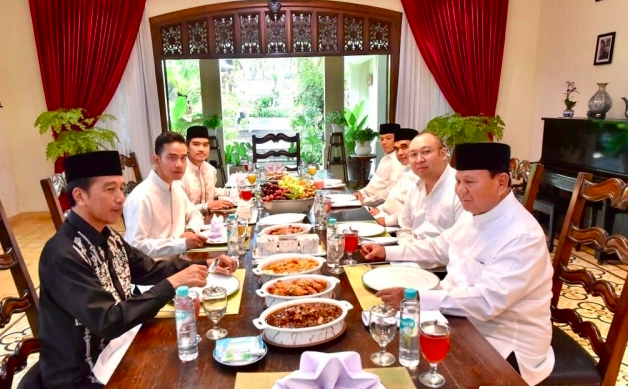 prabowo lebaran di rumah jokowi