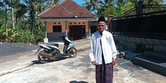 Potret Mbah Kaib, Jemaah Haji Berusia Satu Abad Asal Malang