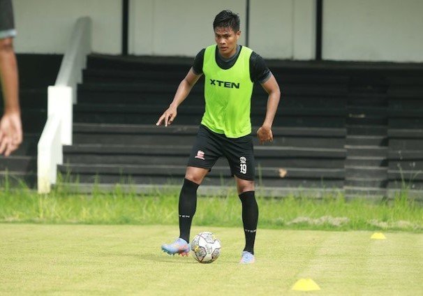 pesepak bola fachruddin aryanto