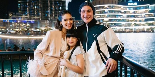 Harmonis, Potret Vino G Bastian di Dubai, Netizen 'Jangan Ada yang Ganggu Mereka'