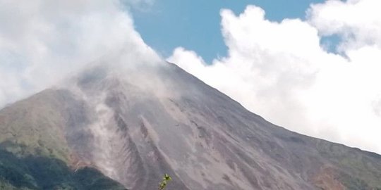 Gunung Karangetang di Sulut dalam Status Siaga, PVMBG Catat 1.328 Kali Gempa Guguran