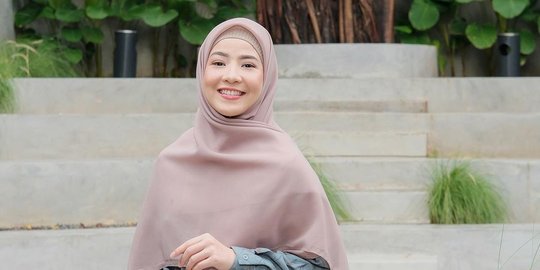 Usai Sidang Natasha Rizky Nangis Ungkap Perasaannya Tentang Suami 'Desta Orang Baik'