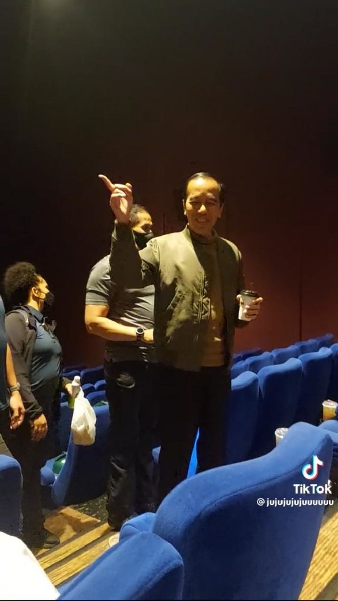 viral momen presiden jokowi nonton film fast x di bioskop jadi sorotan
