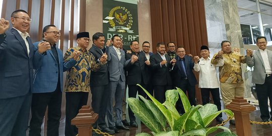 8 Fraksi Parpol di DPR Tolak Sistem Pemilu Coblos Partai: Terbuka Yes, Tertutup No!