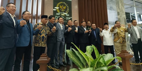 DPR 'Ancam' Utak Atik Anggaran MK Jika Sistem Coblos Partai Disahkan