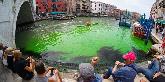 Misteri Perairan di Venesia Menghijau Akhirnya Terpecahkan, Ini Penyebabnya