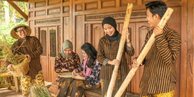 Serasa di Bali, Resto di Bogor Ini Tawarkan Konsep Makan di Tengah Sawah