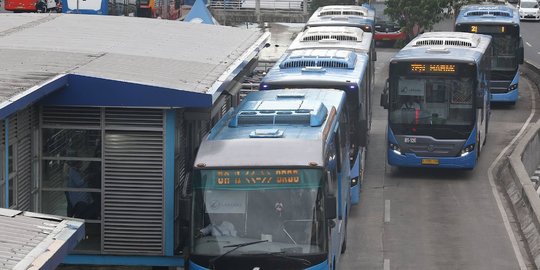 Diprotes Penumpang, TransJakarta Tambah Frekuensi Perjalanan Rute Puri Beta-Kuningan