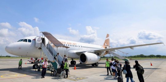 Super Air Jet Resmi Terbang Perdana, Aksesibilitas Menuju Banyuwangi Kian Bertambah