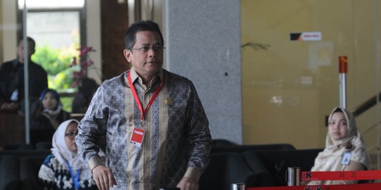 Sekjen DPR Indra Iskandar Diperiksa KPK terkait Penyelidikan Kasus Korupsi
