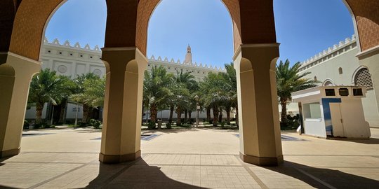 Potret Megah Masjid Bir Ali, Tempat Miqat Jemaah Haji dari Madinah