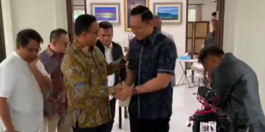 Momen Akrab Anies-AHY Dapat Wejangan dari SBY di Pacitan