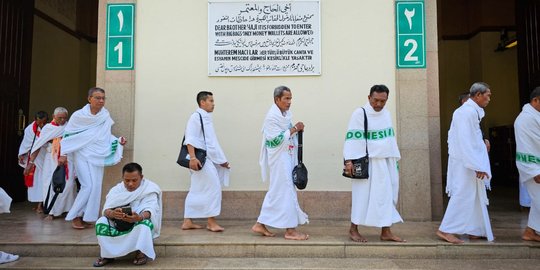 Sebelum ke Makkah, Jemaah Haji Indonesia Miqat di Bir Ali