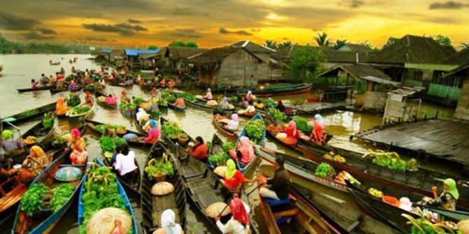 6 Wisata Kalimantan Terbaik yang Wajib Dikunjungi, Salah Satunya Pasar Terapung