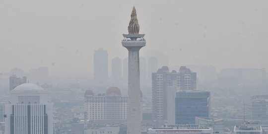 Polusi Udara di Jakarta Tertinggi di Dunia Siang Ini versi iQair