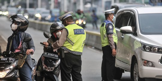 Tilang Manual Kembali Berlaku di Bandung, Puluhan Pelanggar Terjaring