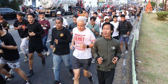 Sikap Ganjar saat Diteriaki 'Presiden' oleh Warga di Cirebon