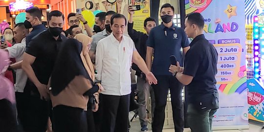 Ini Alasan Jokowi Absen Formula E 2023 di Ancol
