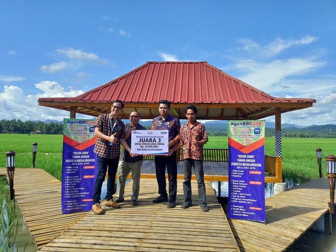 kepala desa megulungkidul malik khairul anam