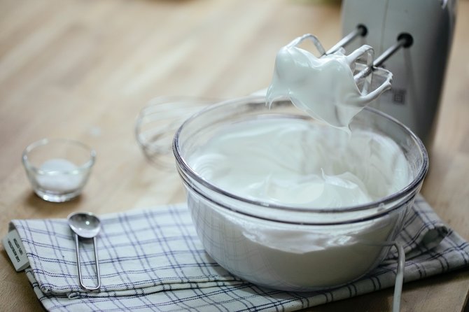 ilustrasi whipping cream