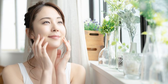 10 Tips Mengatasi Kulit Kusam yang Ampuh agar Wajah Kembali Cerah dan Glowing