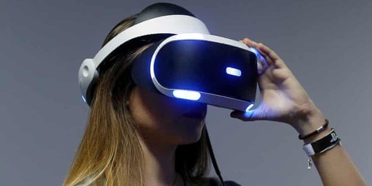 Perbedaan VR dan AR, Lengkap dengan Kelebihan Kekurangannya