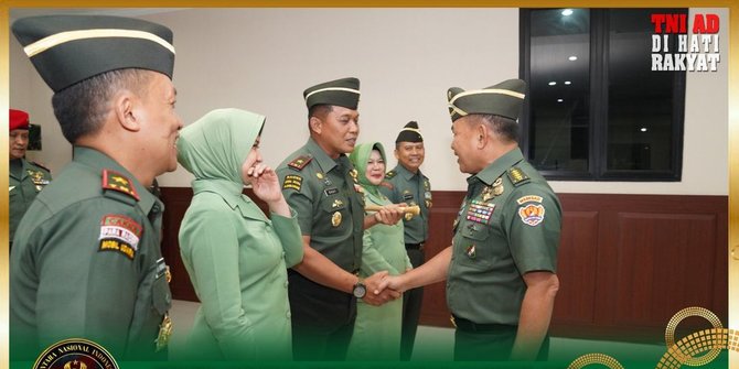 Gagah Mayjen TNI Lulusan Terbaik 92 Lapor Naik Pangkat ke Kasad, Bintang Bertambah