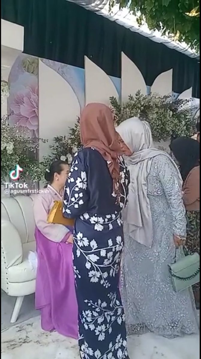 viral pernikahan pria korea dan wanita indonesia ibu pengantin pria pakai hanbok