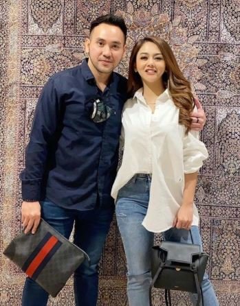 jenita janet langsung menangis dengar jawaban suaminya soal cinta sejati