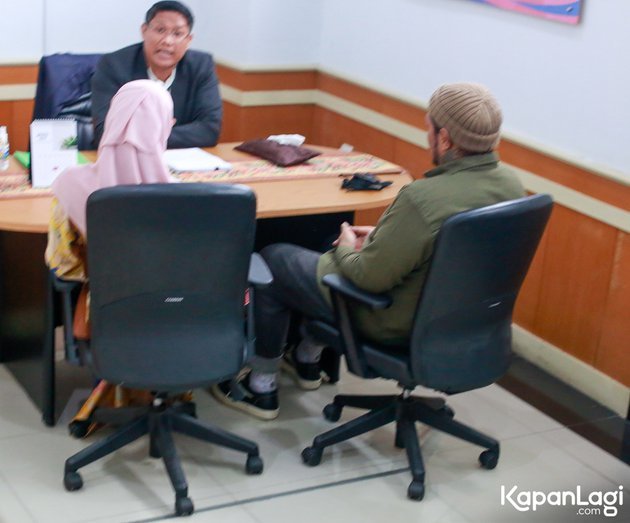 5 momen tegar inara rusli bertemu virgoun jalani sidang mediasi