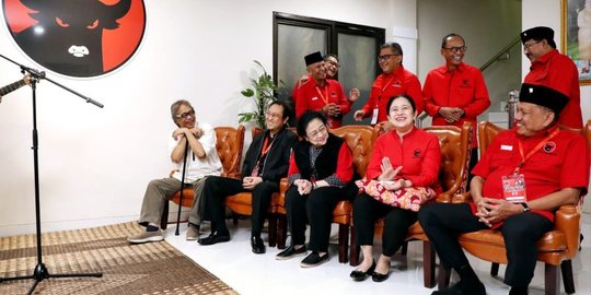 Saat Megawati Terhibur dengan Lagu 'Ganjar Siji Ganjar Kabeh'