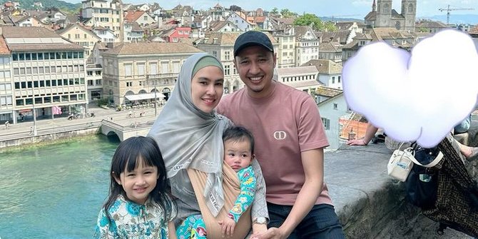 Potret Keseruan Kartika Putri & Keluarga Keliling Eropa, Kunjungi Italia Hingga Swiss