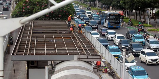 Transjakarta Revitalisasi 10 Halte Busway