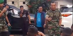 Bocil Sikap Sempurna Beri Hormat, Jenderal TNI Berhenti "Bakso Berapa Satu Piring?"