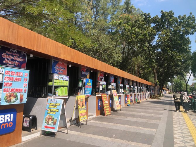 suasana umkm di selter stadion manahan solo