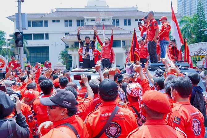 bobby nasution temui pemuda batak bersatu