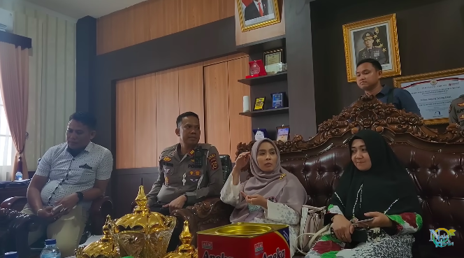 dengar hafalan quran naja kakinya dicium syekh ali jaber perwira polisi terkesima