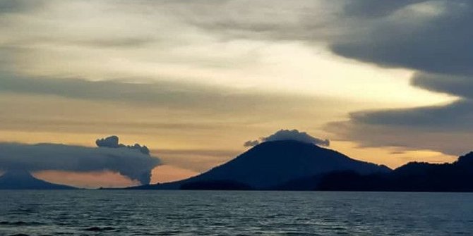 Gunung Anak Krakatau Erupsi, Tinggi Semburan Abu Capai 3 Km