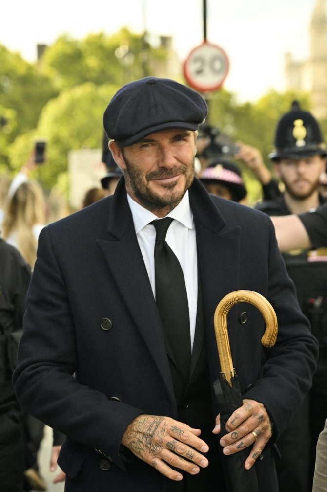 david beckham antre beri penghormatan terakhir ratu elizabeth ii