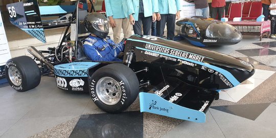 Mahasiswa UNS Luncurkan Mobil Formula, Siap Ikut Kompetisi di Jepang