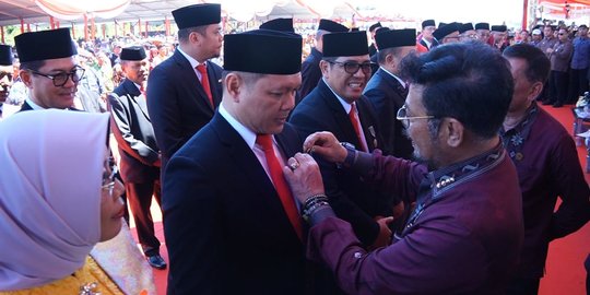 Paser Satu-Satunya Bupati di Kaltim yang Raih Satyalancana Wira Karya