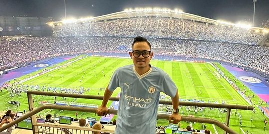 Potret Gilang Widya 'Crazy Rich Malang' Nonton Langsung Final Liga Champions di Turki