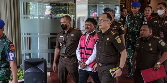johnny plate ajukan justice collaborator, siap buka-bukaan penerima duit korupsi bts