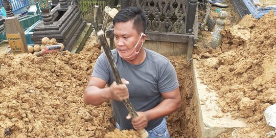 Tidak Terkenal di Bumi, Ingin Dikenal Sebagai Penghuni Langit