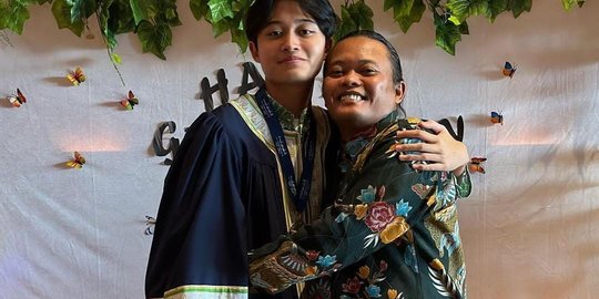 Tinggi & Makin Ganteng, Potret Rizwan Anak Sule di Momen Wisuda Curi Perhatian